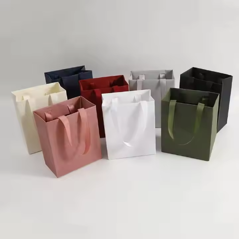 Jewelry shopping paper bag